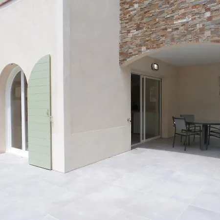 Apartment Les Jardins D'adelaide 10 *